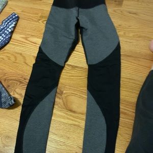 Women’s Michi leggings size xs